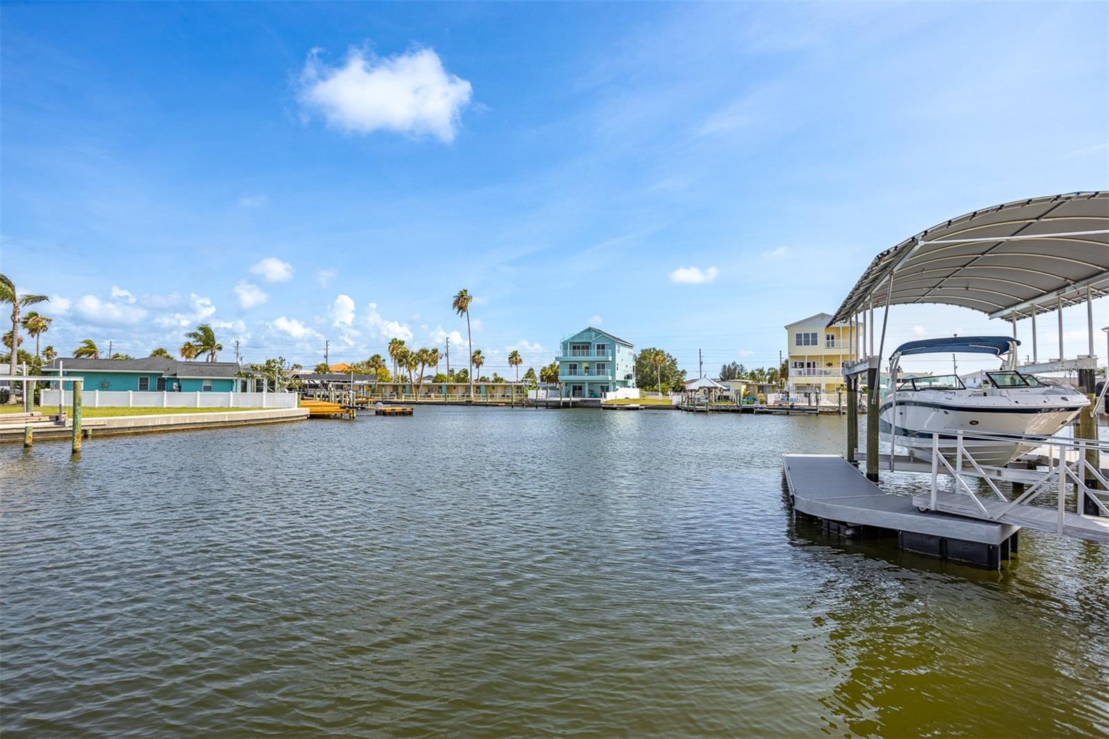 HUDSON BEACH ESTATES - Land