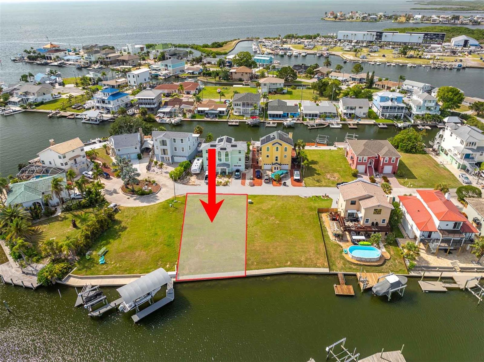 HUDSON BEACH ESTATES - Land