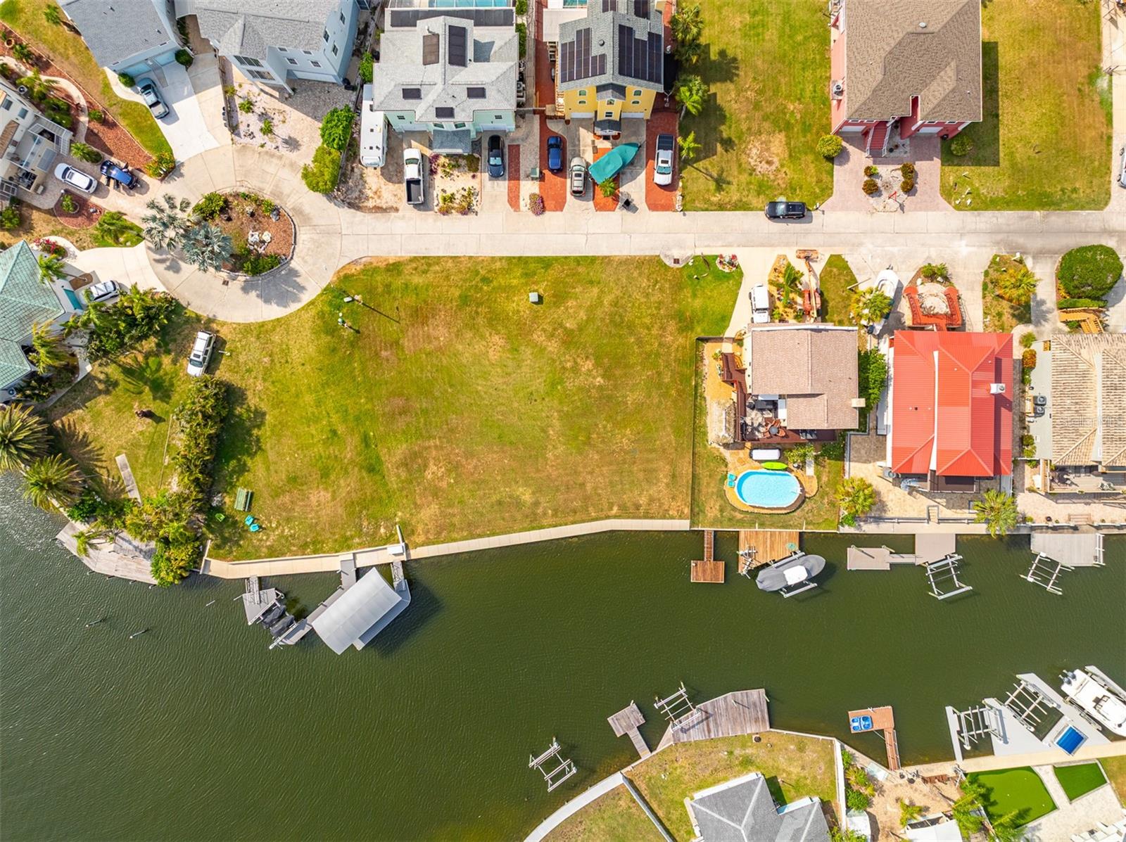 HUDSON BEACH ESTATES - Land