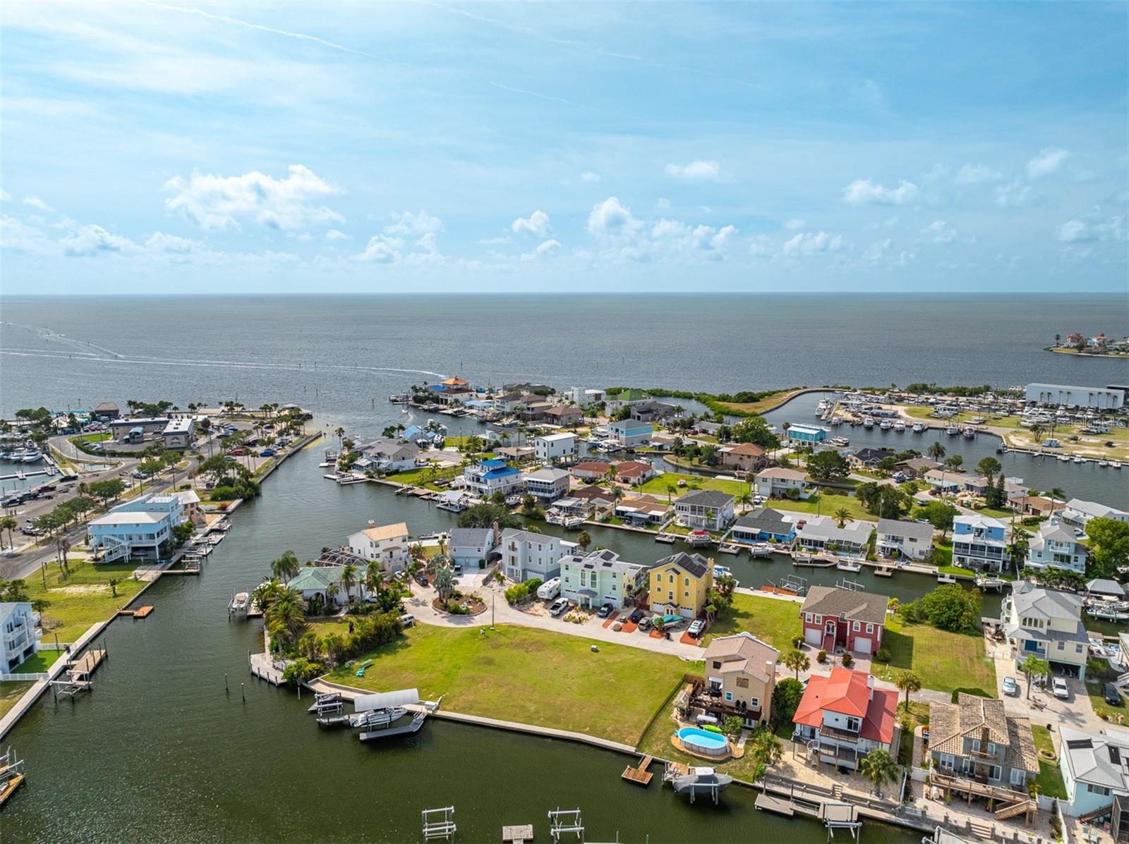 HUDSON BEACH ESTATES - Land