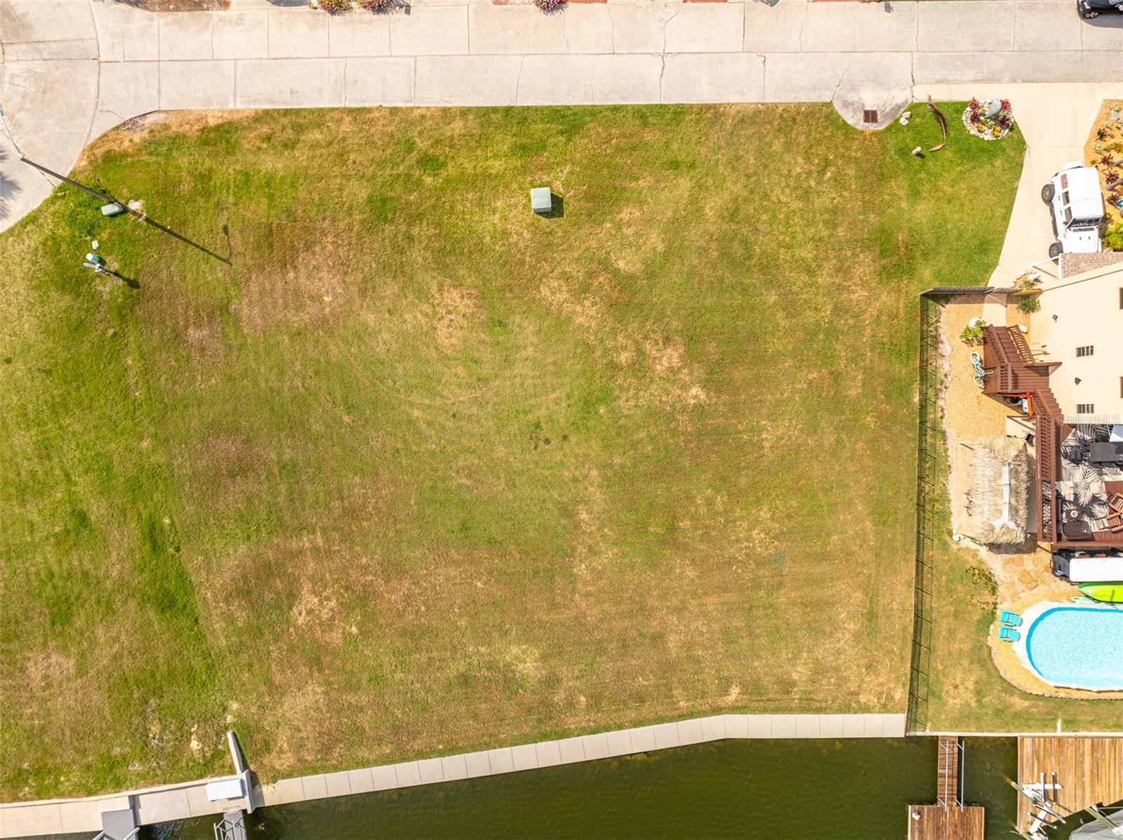 HUDSON BEACH ESTATES - Land