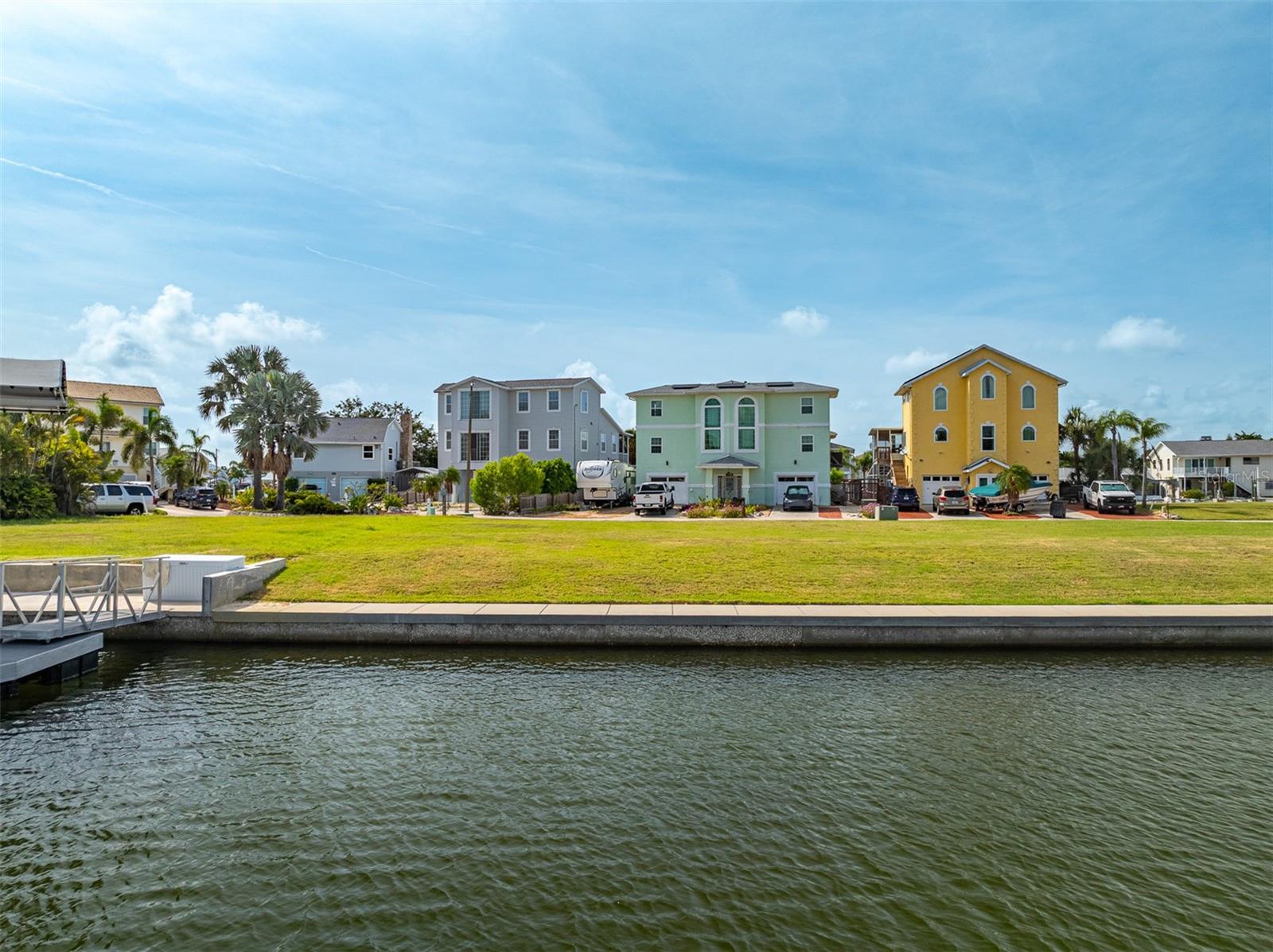 HUDSON BEACH ESTATES - Land