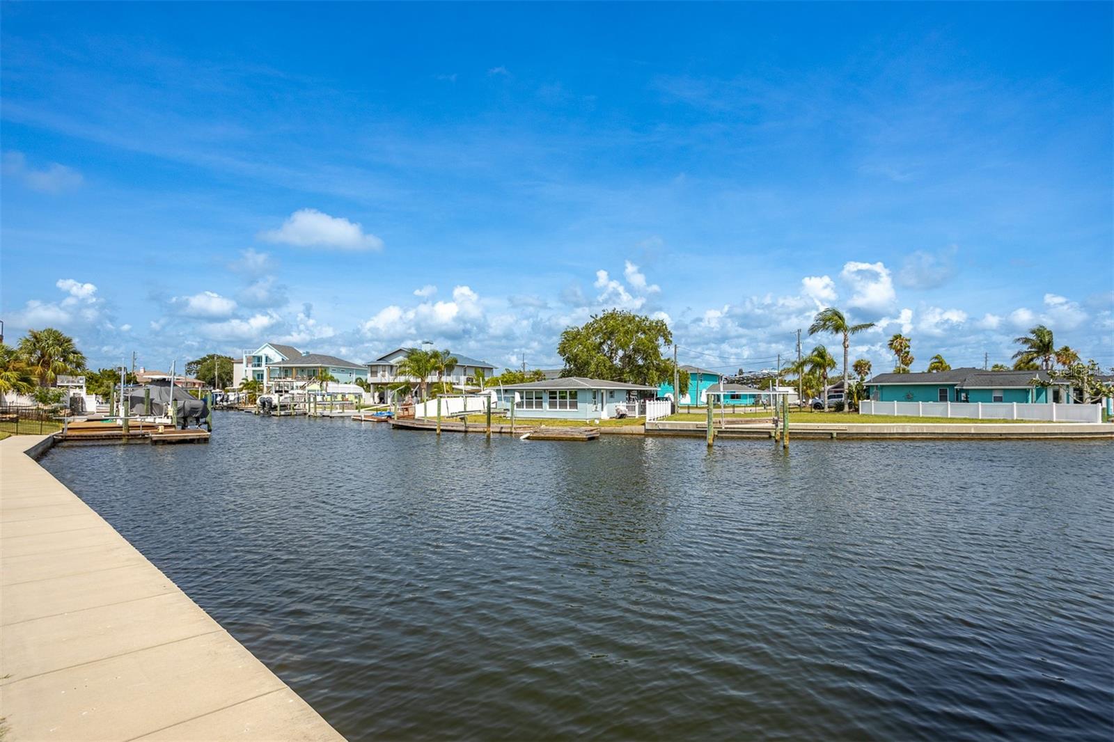 HUDSON BEACH ESTATES - Land