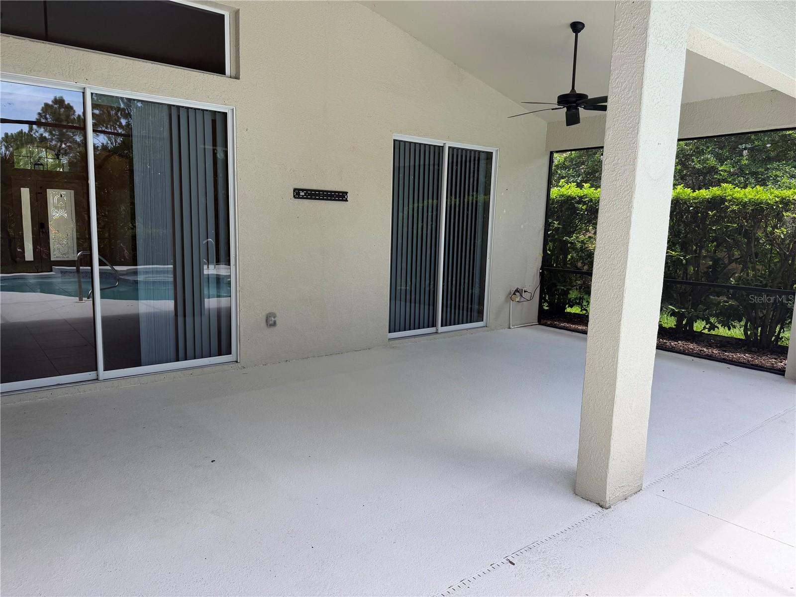 EDGEWATER VILLAGE SUBPHASE A - Residential Lease