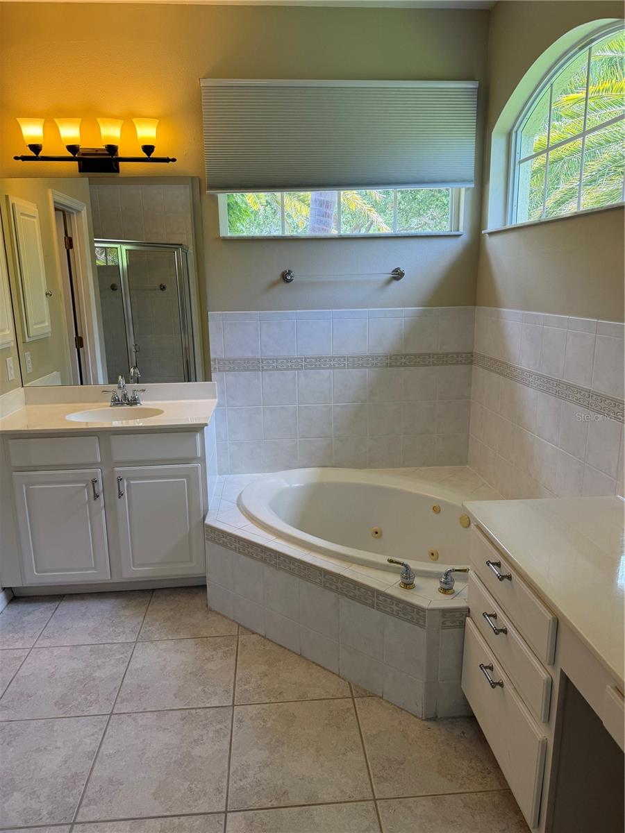 EDGEWATER VILLAGE SUBPHASE A - Residential Lease
