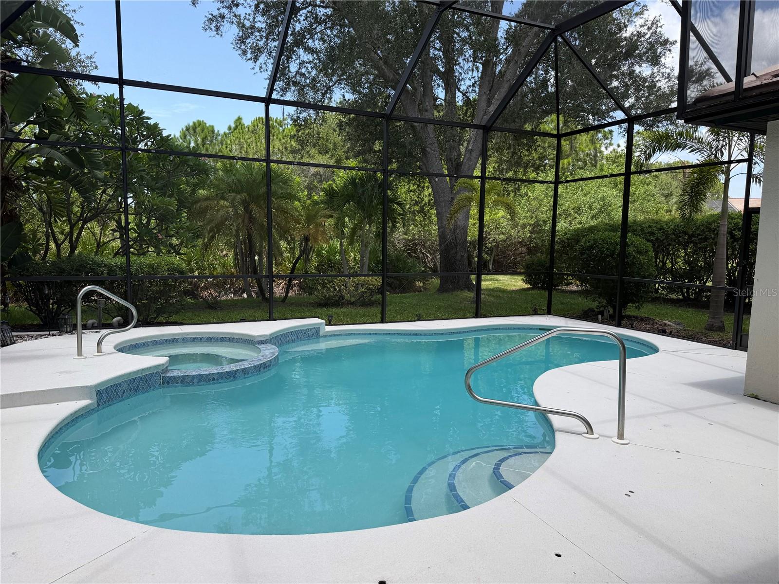 EDGEWATER VILLAGE SUBPHASE A - Residential Lease