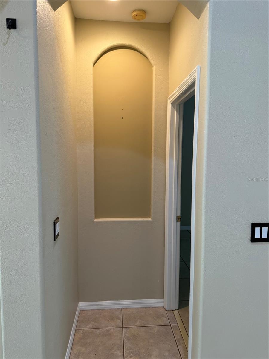 EDGEWATER VILLAGE SUBPHASE A - Residential Lease