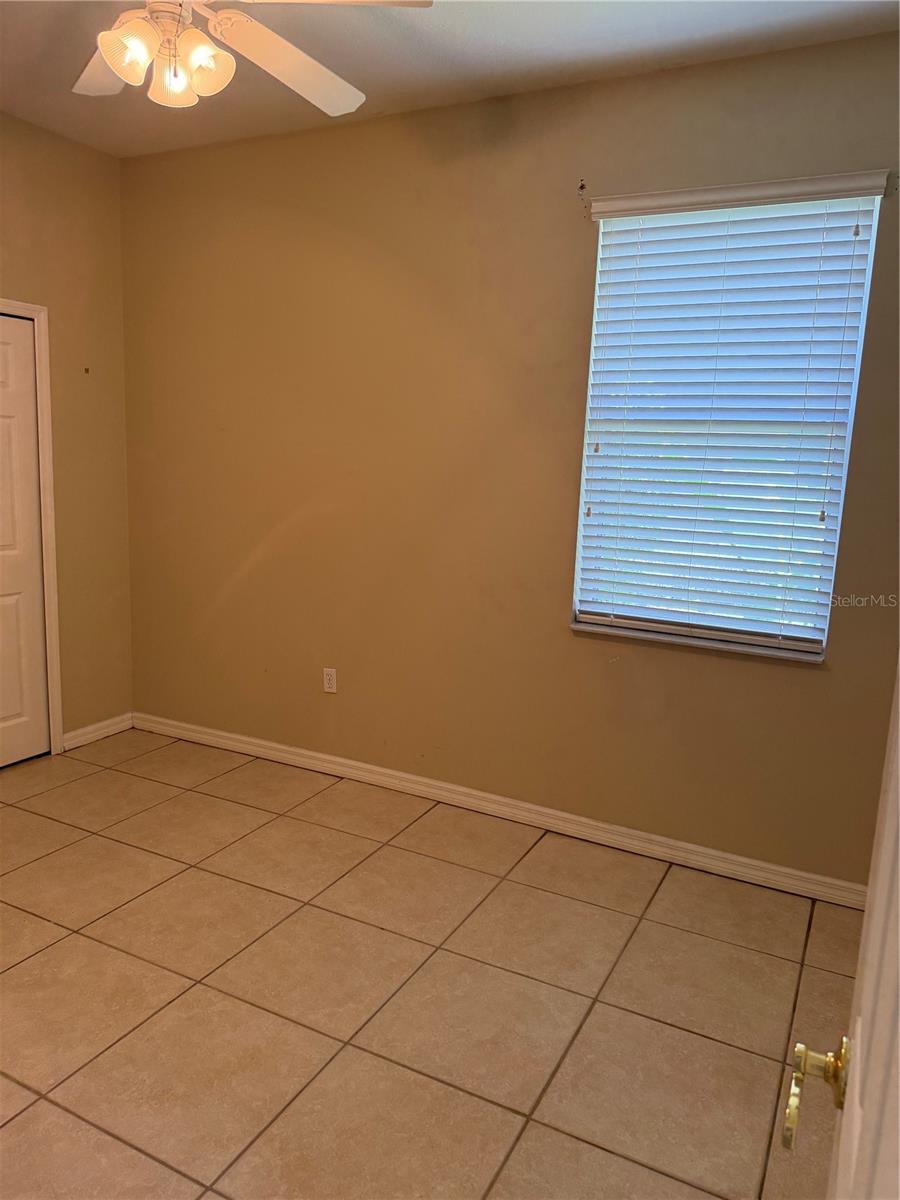 EDGEWATER VILLAGE SUBPHASE A - Residential Lease