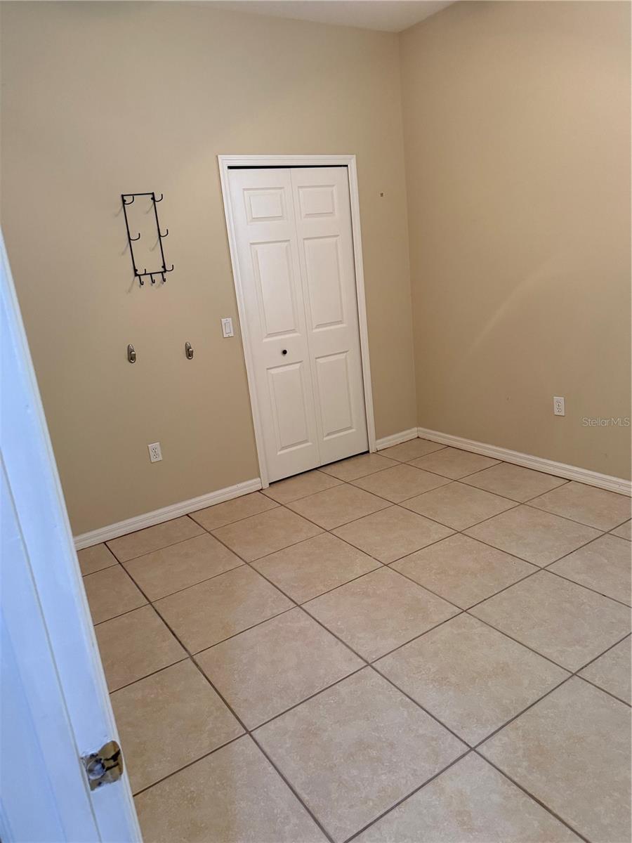 EDGEWATER VILLAGE SUBPHASE A - Residential Lease