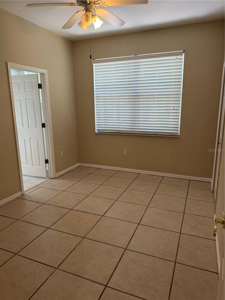 EDGEWATER VILLAGE SUBPHASE A - Residential Lease