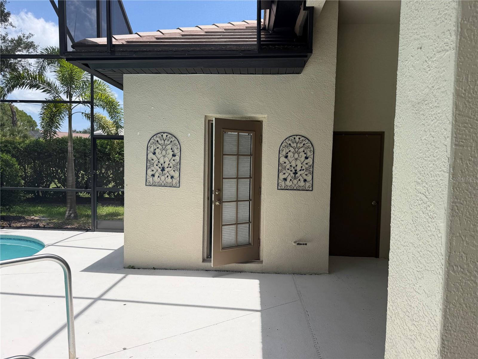 EDGEWATER VILLAGE SUBPHASE A - Residential Lease