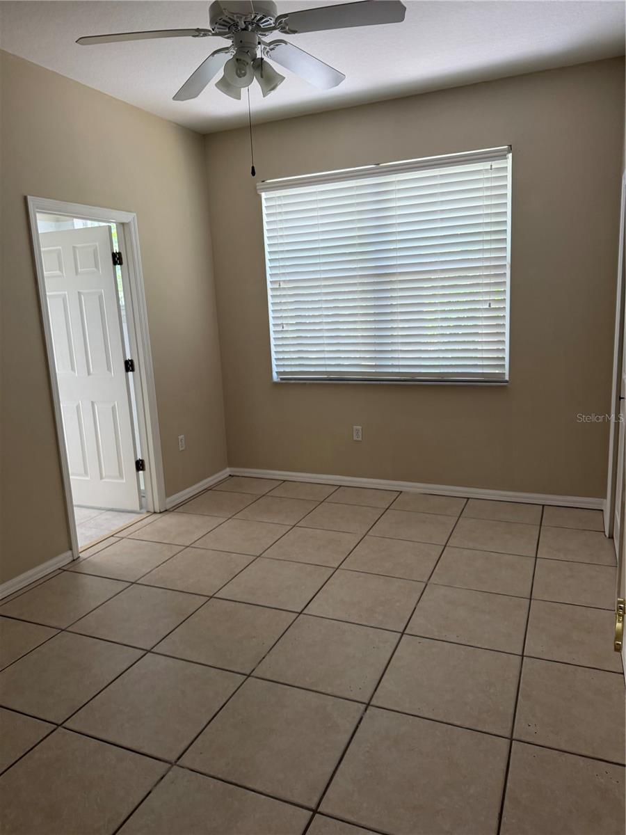 EDGEWATER VILLAGE SUBPHASE A - Residential Lease
