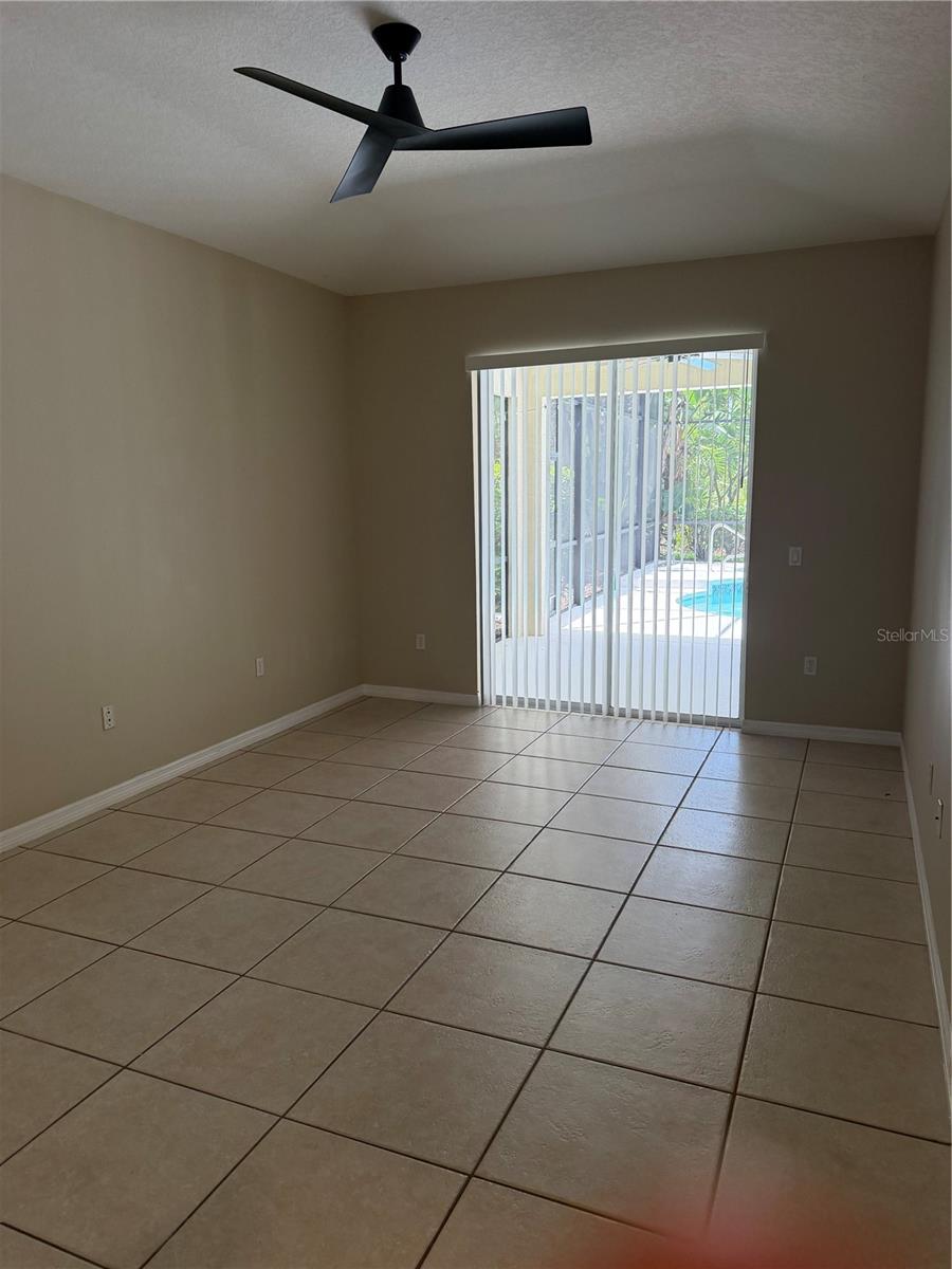 EDGEWATER VILLAGE SUBPHASE A - Residential Lease