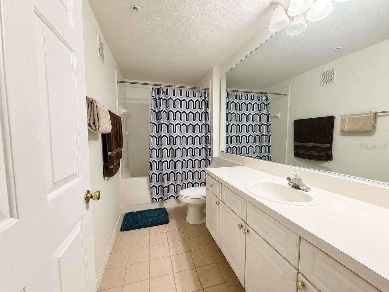CAPRI/HUNTERS CRK CONDO - Residential Lease