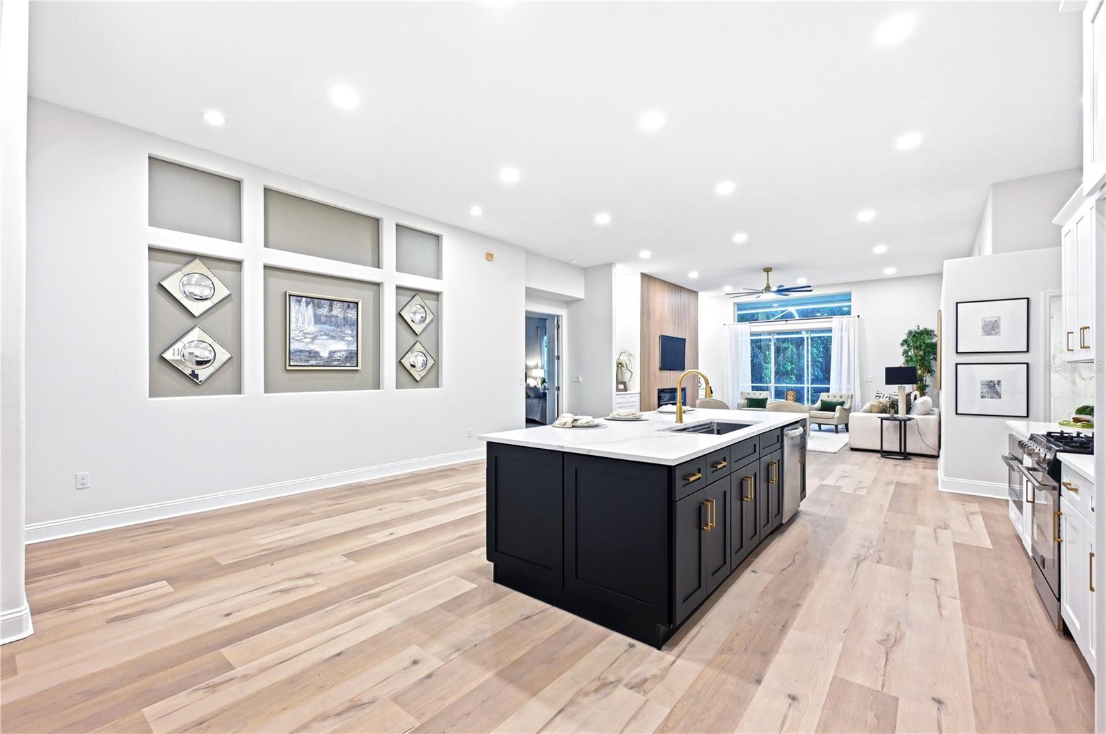 VILLAROSA PH G - Residential