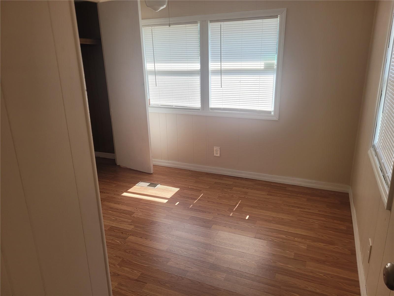LAKE WEIR VILLAGE - Residential Lease