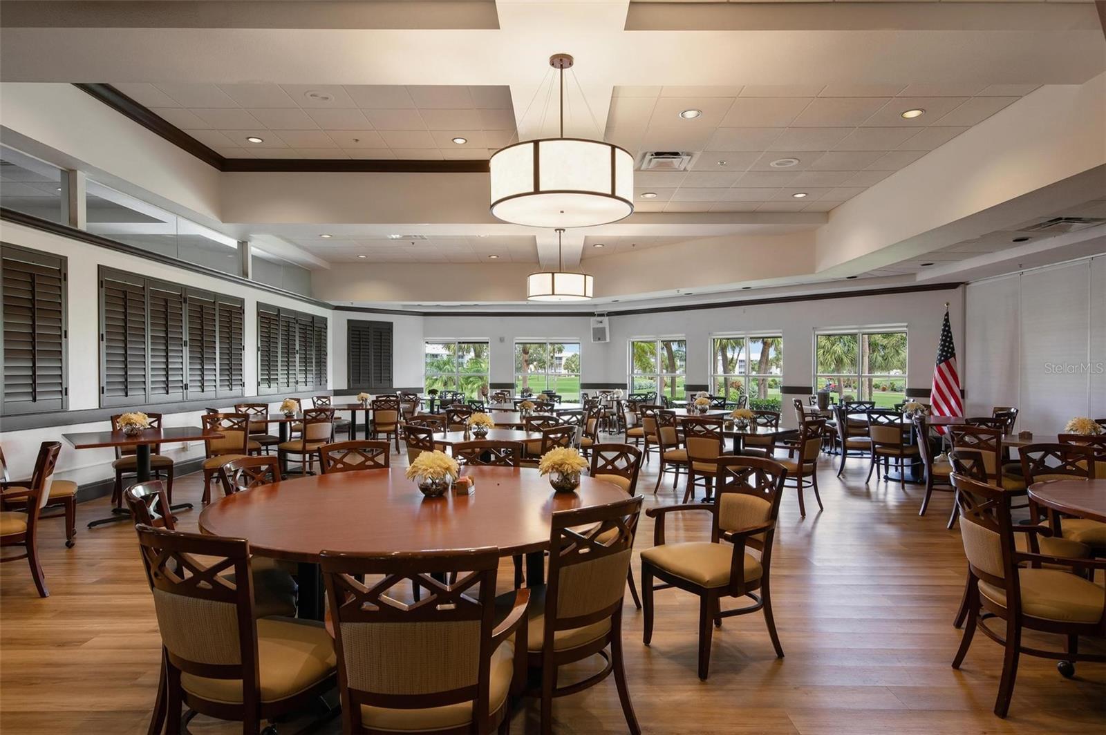 NINTH FAIRWAY - Residential