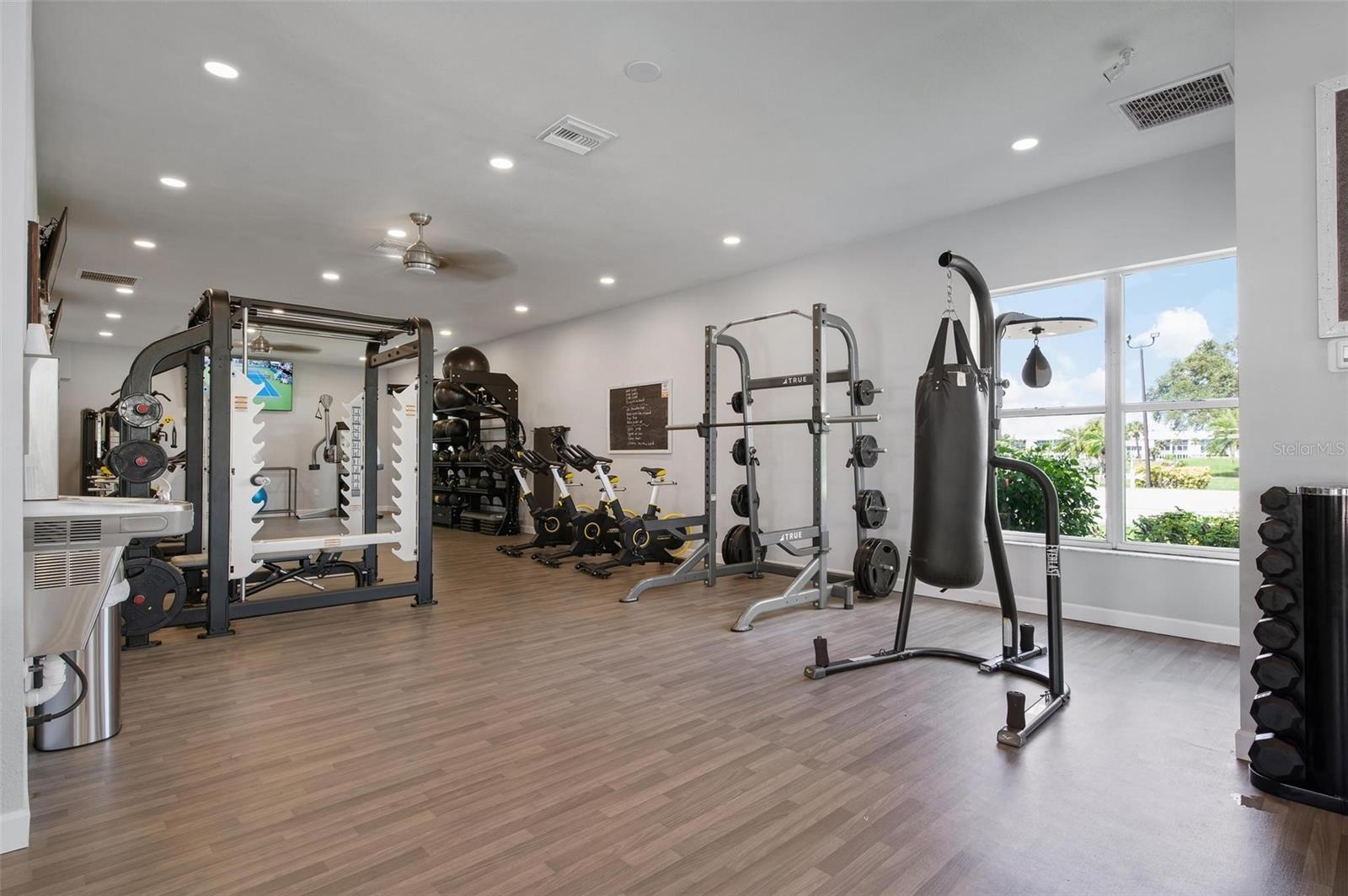 NINTH FAIRWAY - Residential