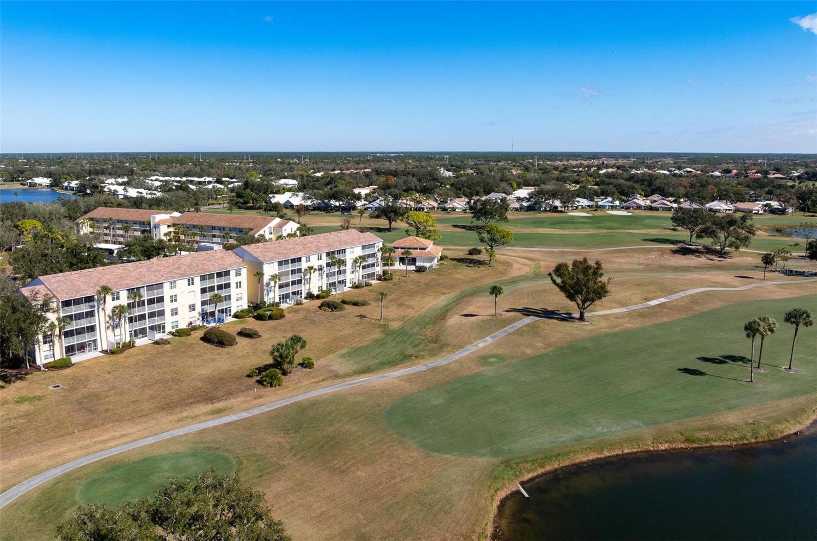 NINTH FAIRWAY - Residential