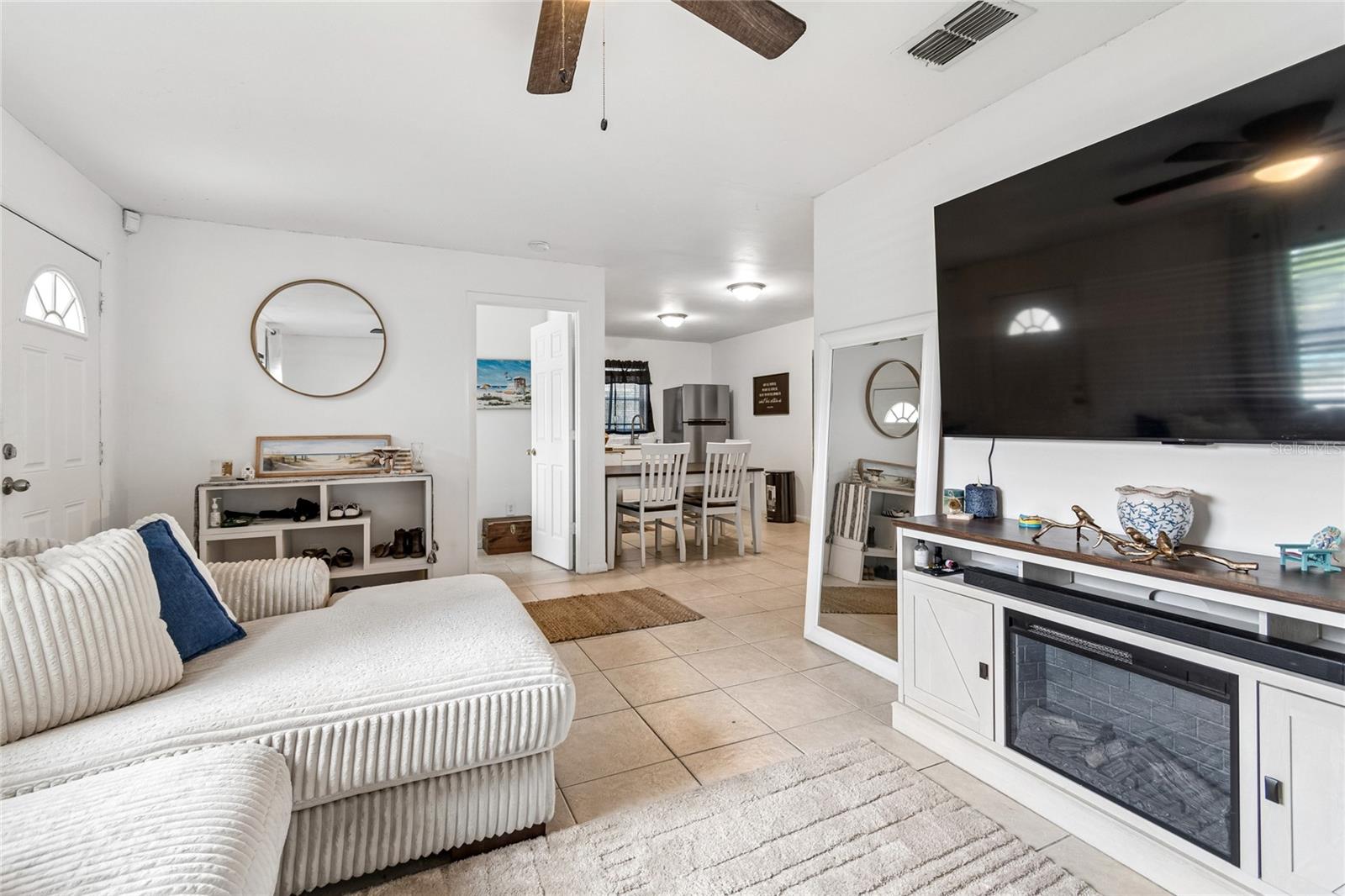 RIDGEWOOD TERRACE - Residential Lease