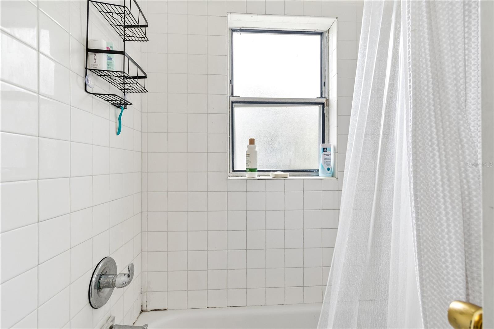 RIDGEWOOD TERRACE - Residential Lease
