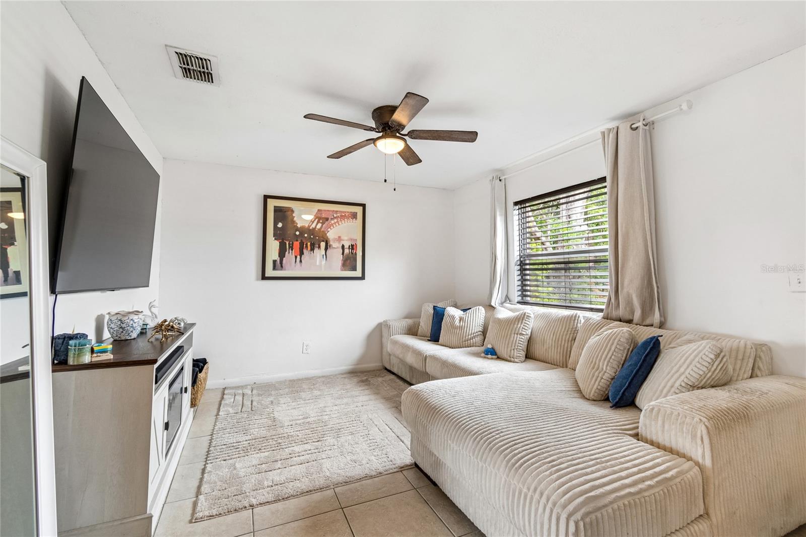 RIDGEWOOD TERRACE - Residential Lease