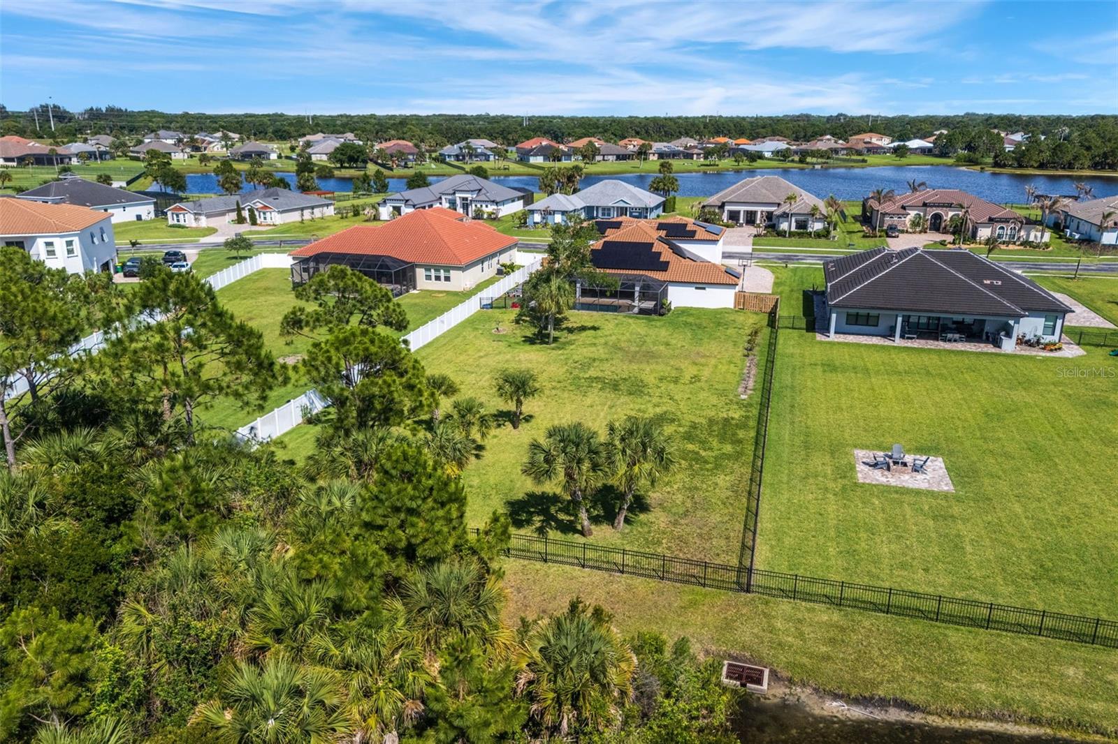 WOODSHIRE PRESERVE - Residential