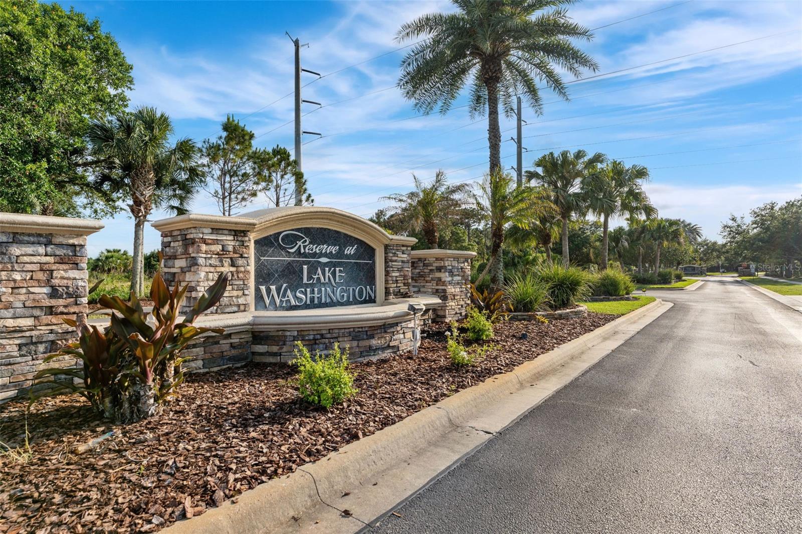 WOODSHIRE PRESERVE - Residential