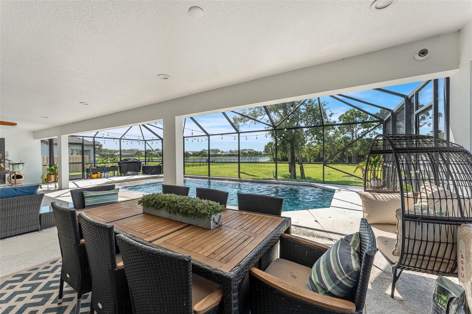 WOODSHIRE PRESERVE - Residential