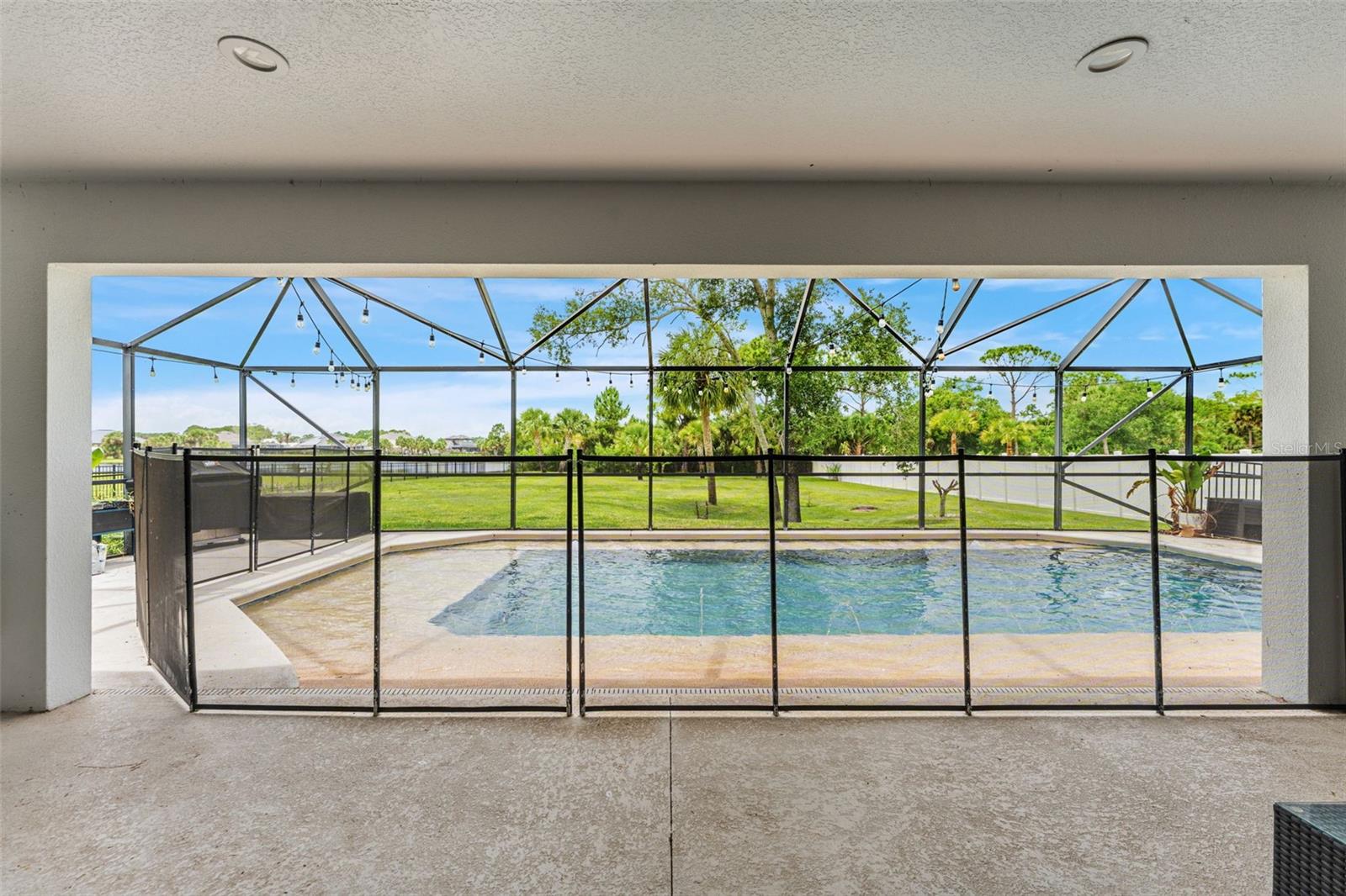 WOODSHIRE PRESERVE - Residential