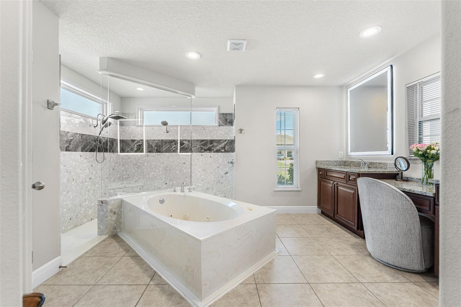 WOODSHIRE PRESERVE - Residential