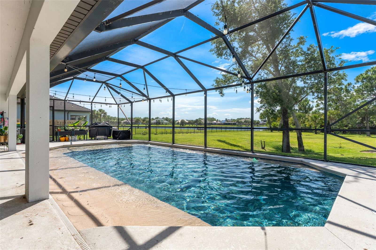 WOODSHIRE PRESERVE - Residential