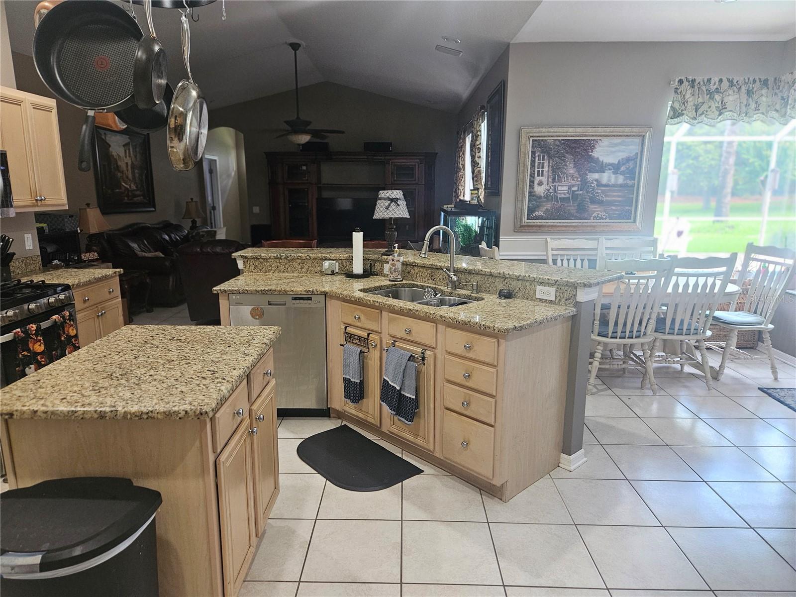 WESTWOOD LAKES PH 2A UN 1 - Residential Lease