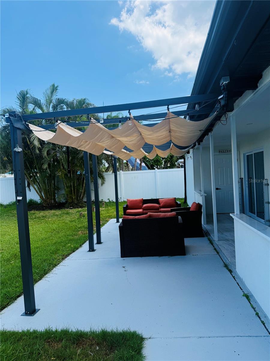 BOCA CIEGA ISLE - Residential
