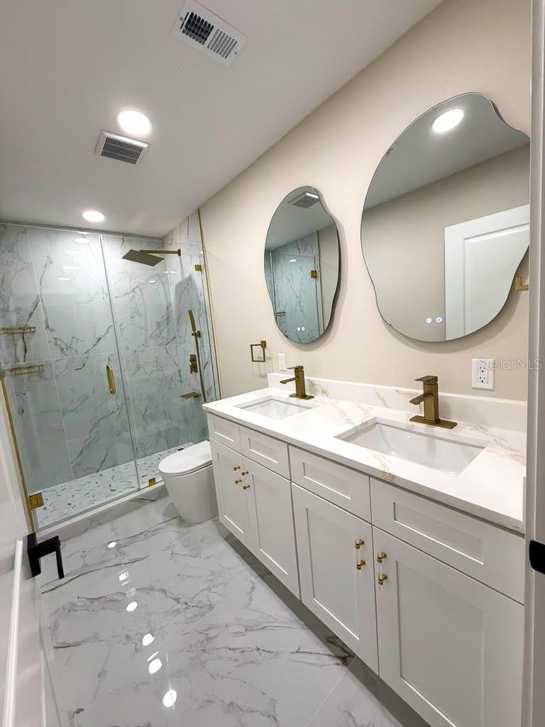 BOCA CIEGA ISLE - Residential