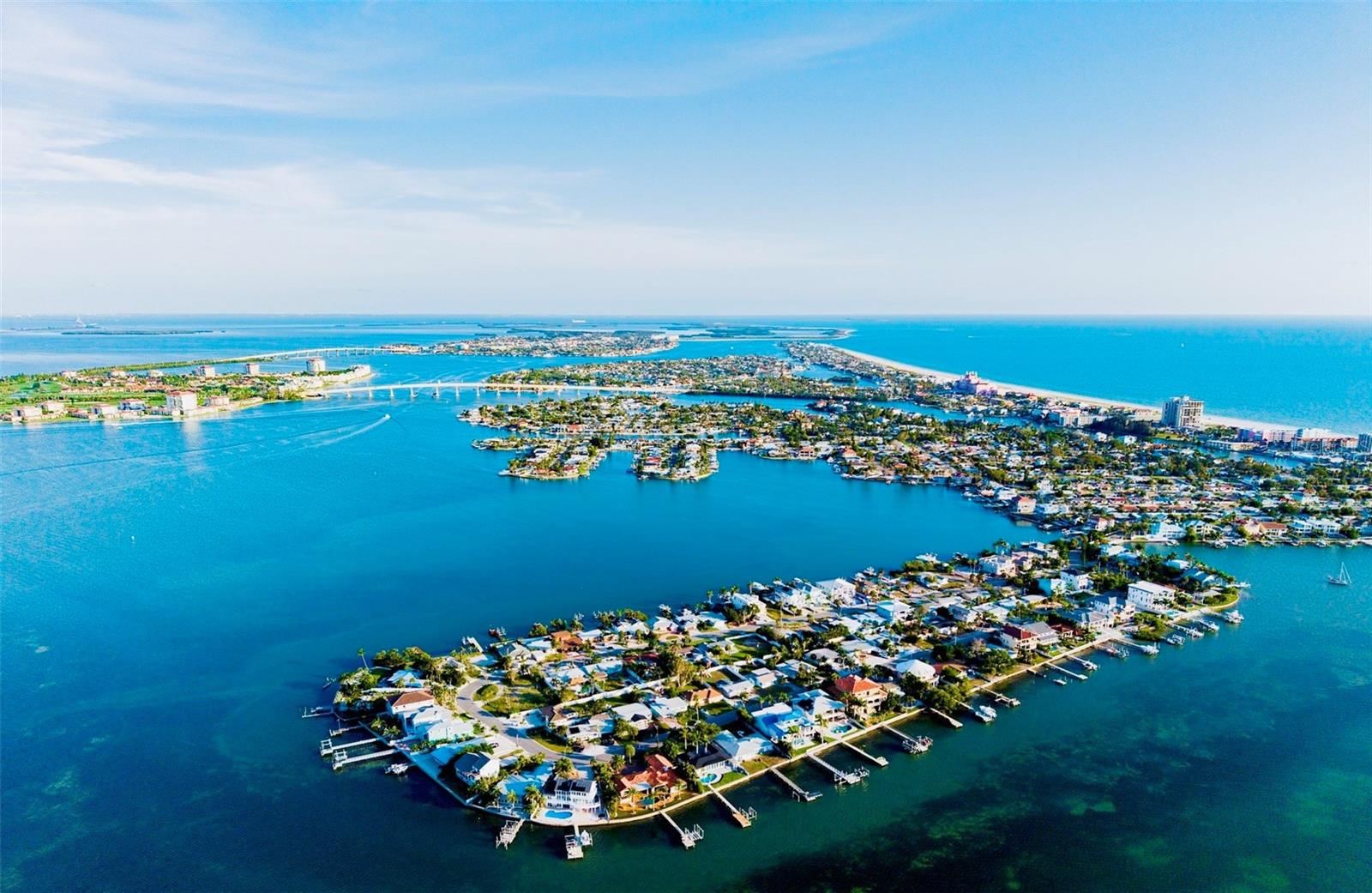 BOCA CIEGA ISLE - Residential