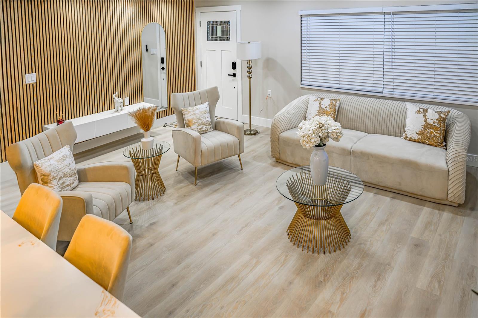 BOCA CIEGA ISLE - Residential