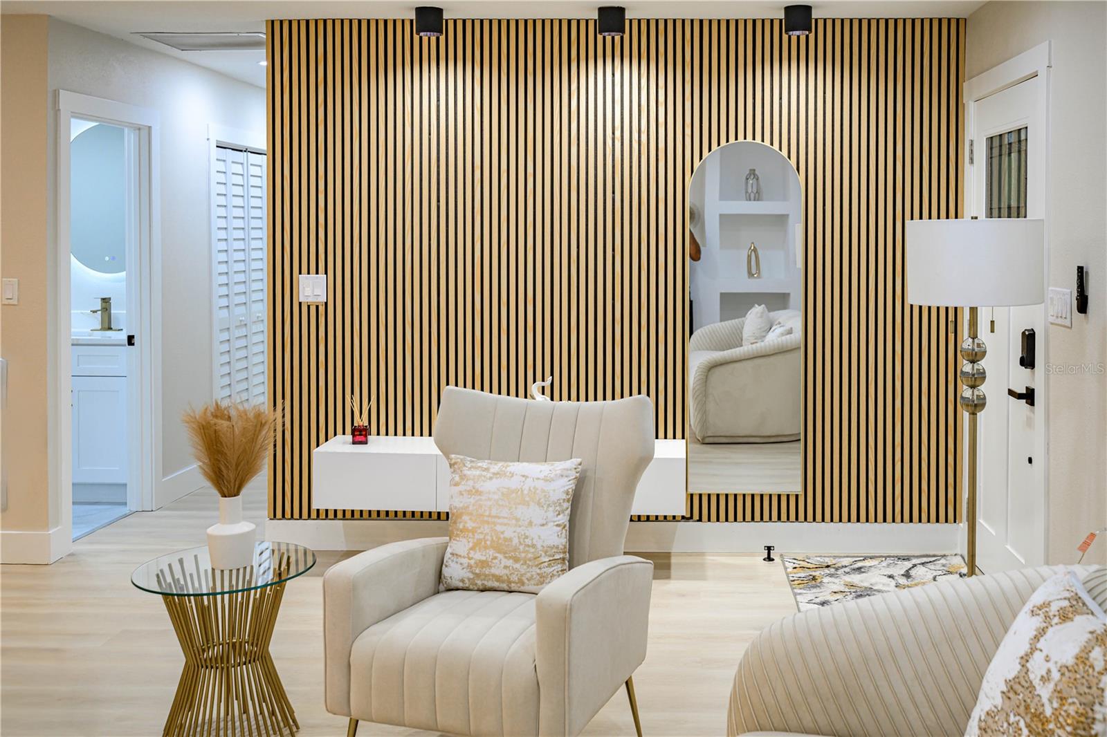 BOCA CIEGA ISLE - Residential