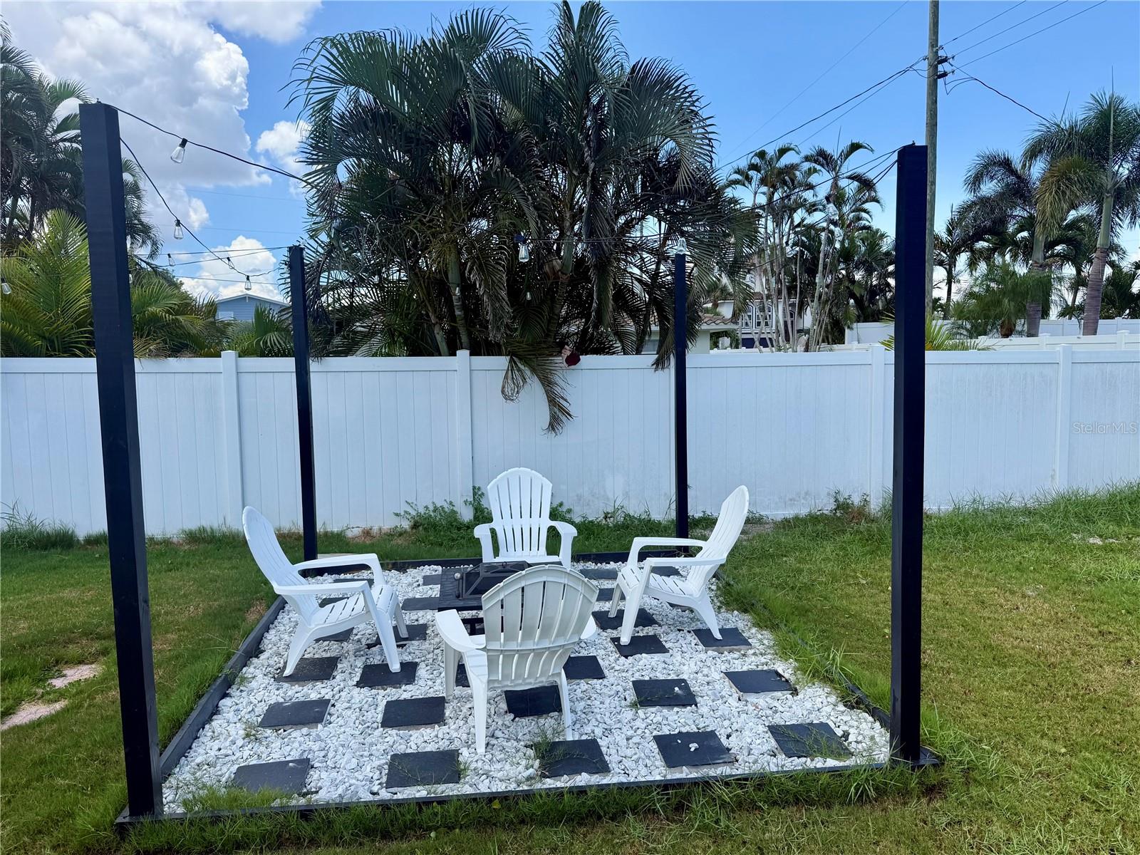 BOCA CIEGA ISLE - Residential