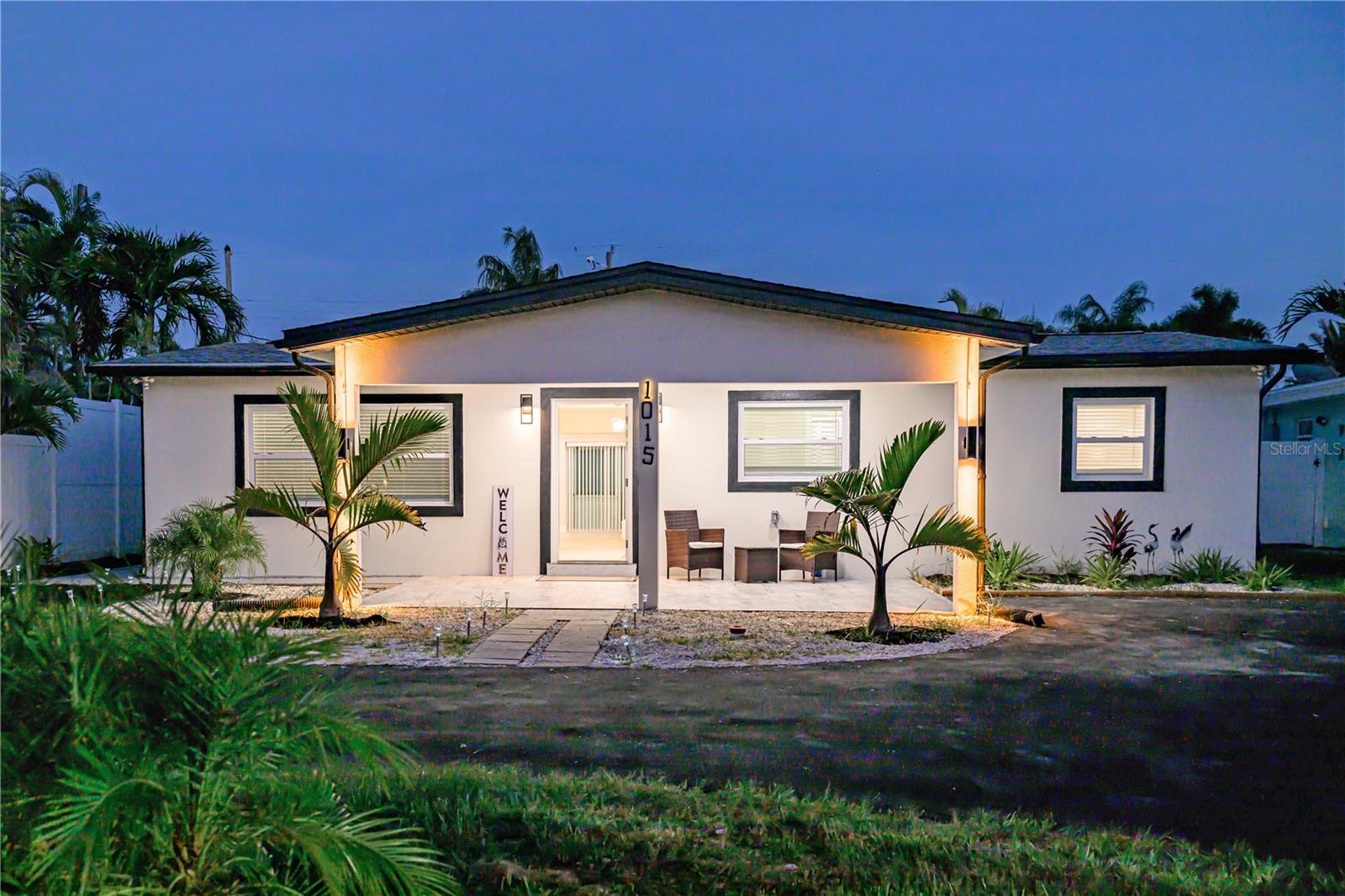 BOCA CIEGA ISLE - Residential