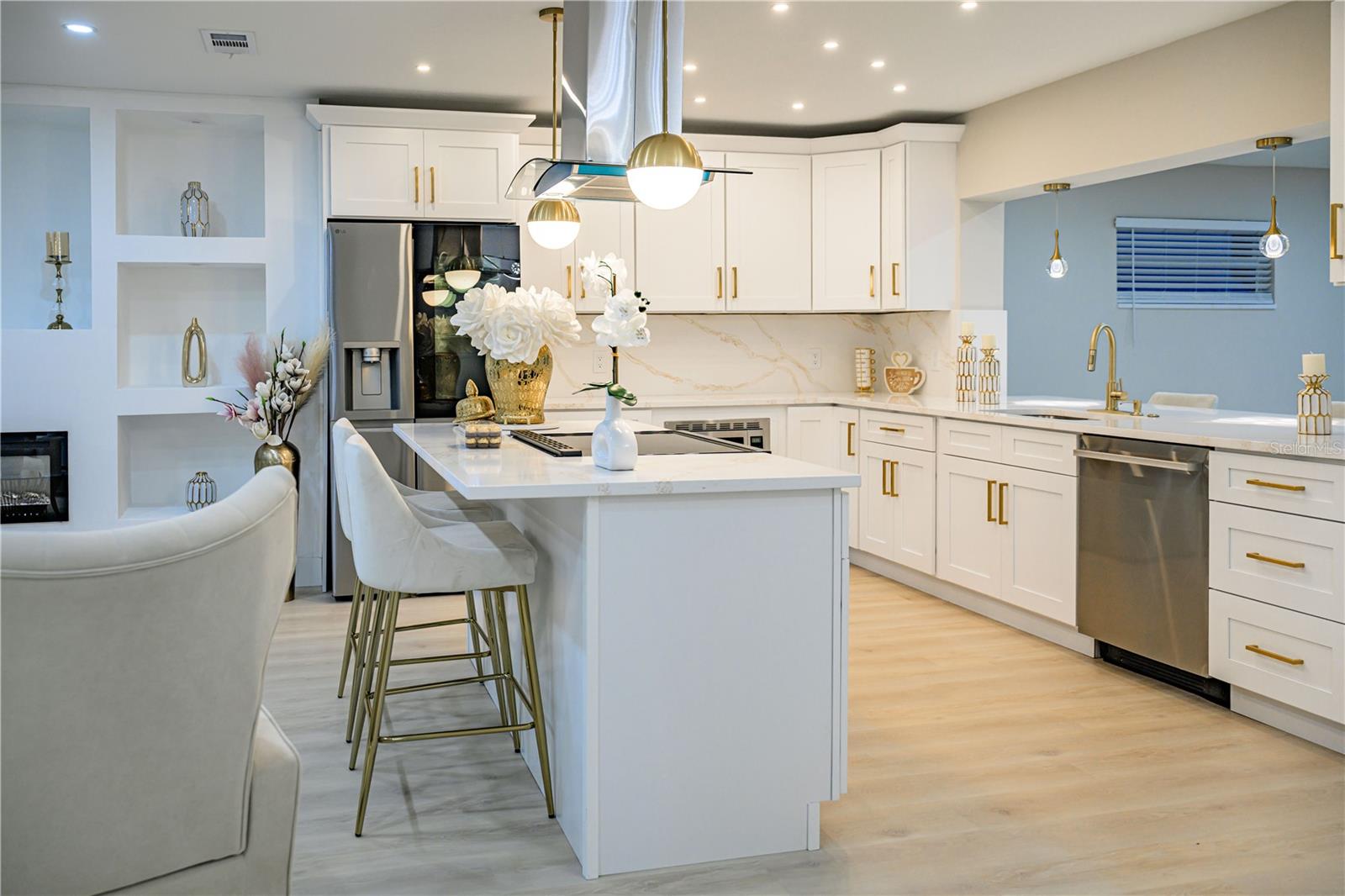 BOCA CIEGA ISLE - Residential