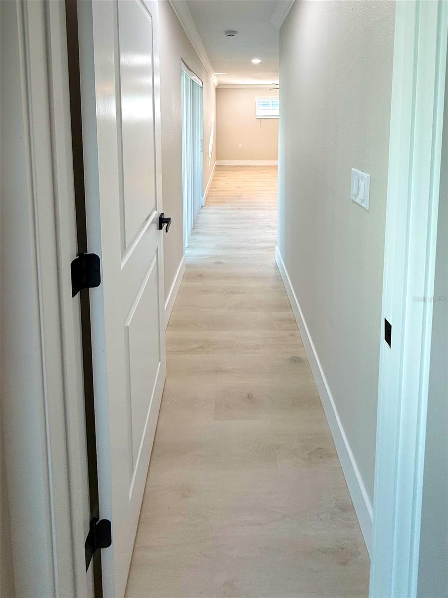 BOCA CIEGA ISLE - Residential