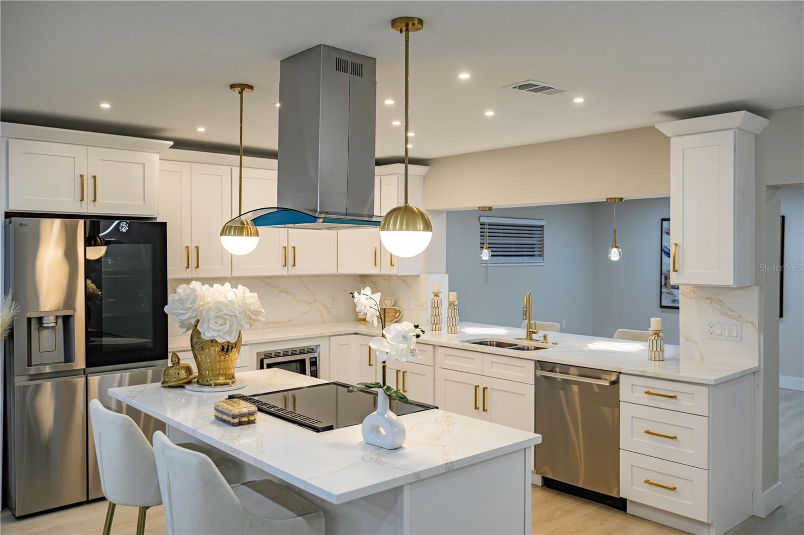 BOCA CIEGA ISLE - Residential
