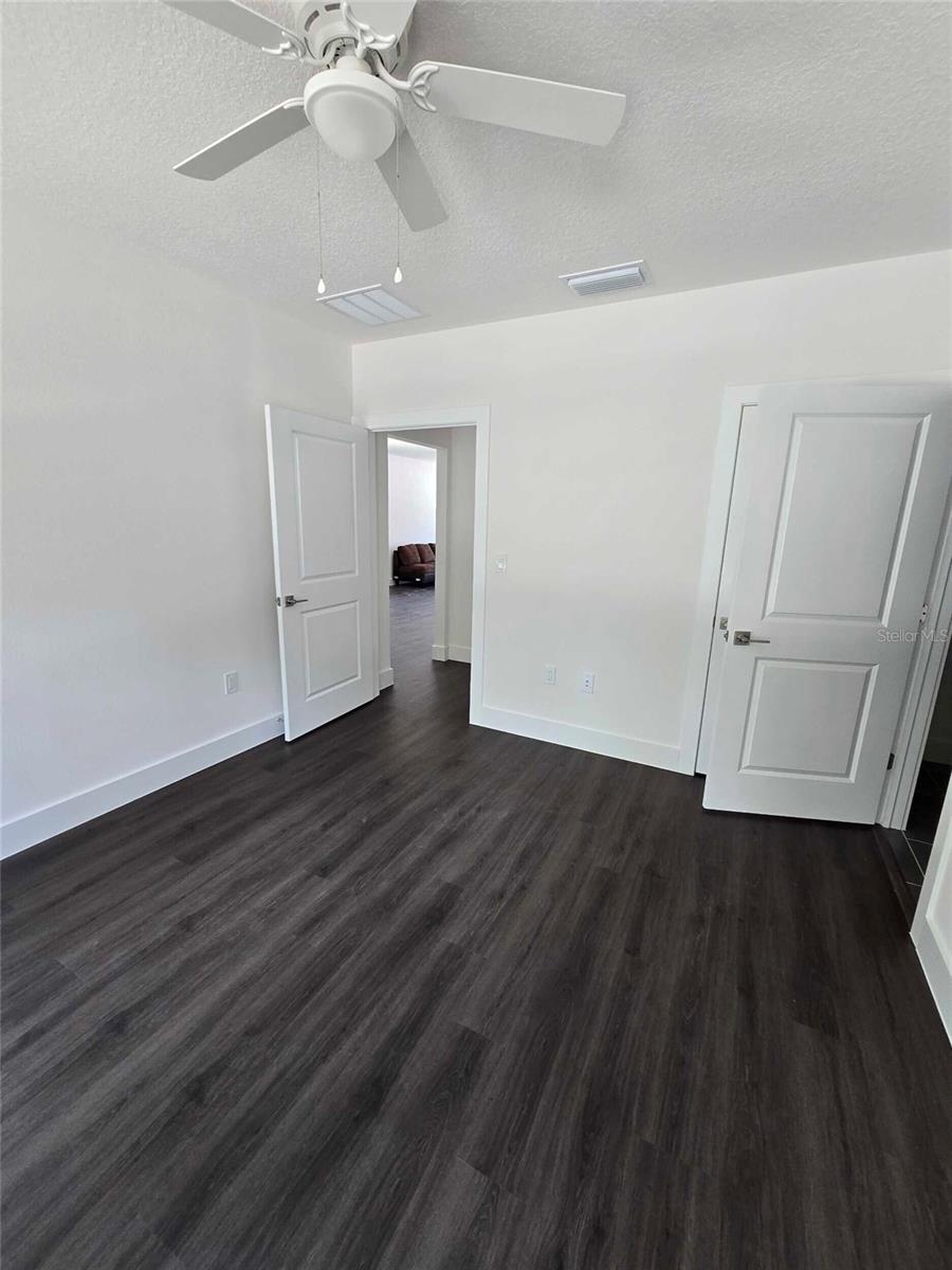 ROYAL HIGHLANDS - Residential Lease