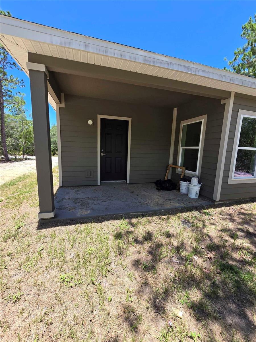 ROYAL HIGHLANDS - Residential Lease
