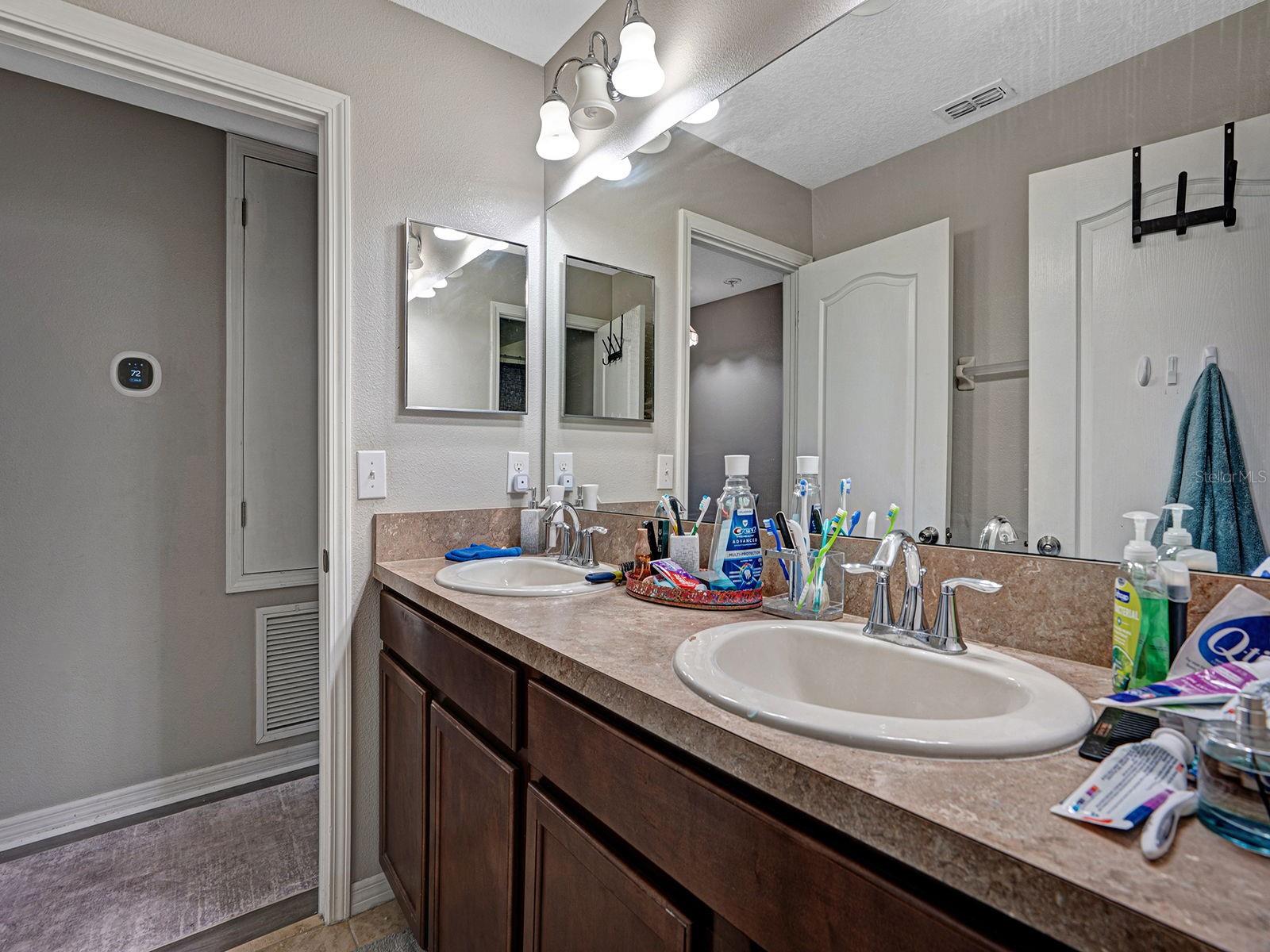 WORTHINGTON - Residential