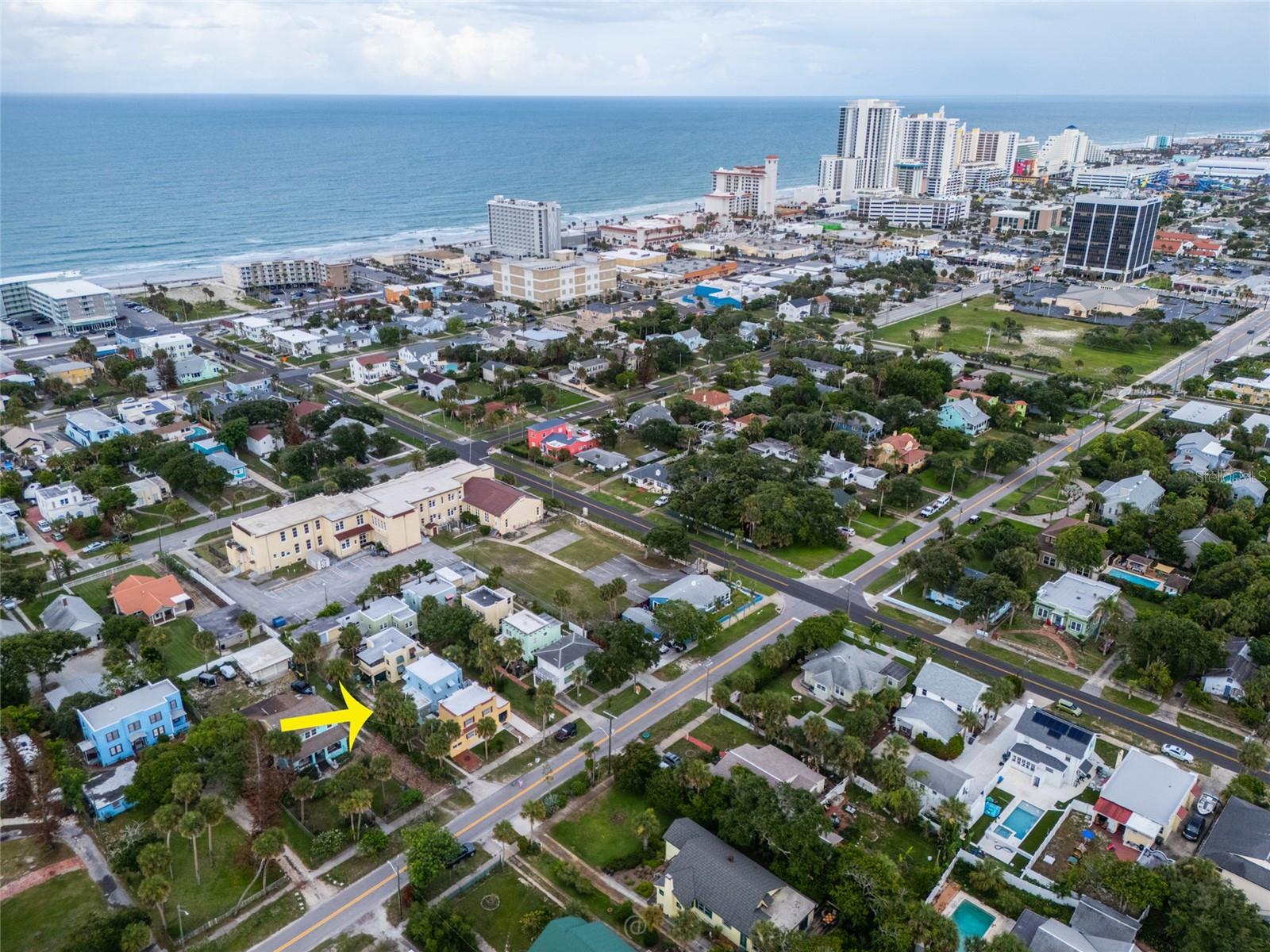 CLARENDON COURT BLK 31 EAST DAYTONA - Residential