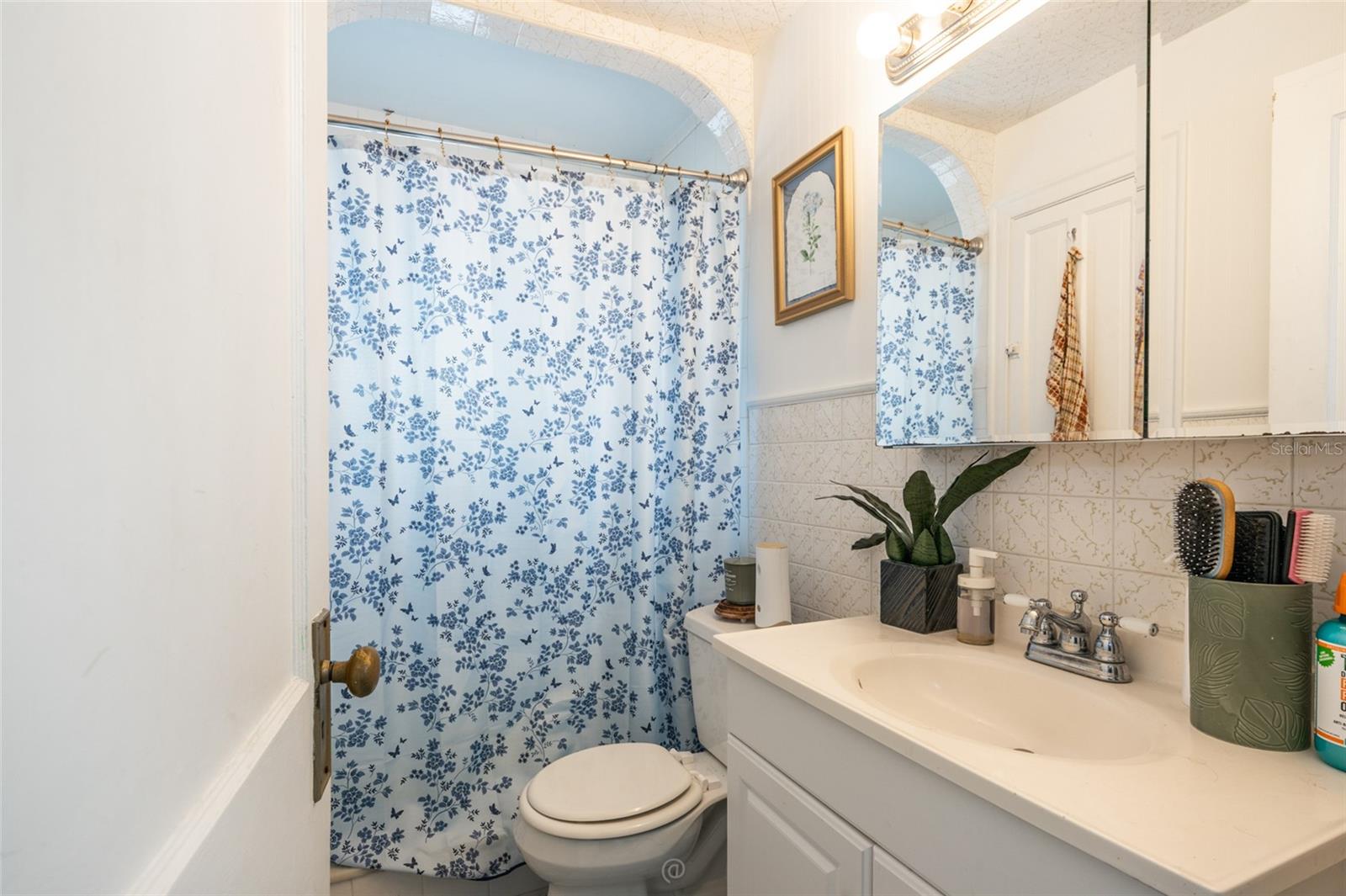 CLARENDON COURT BLK 31 EAST DAYTONA - Residential