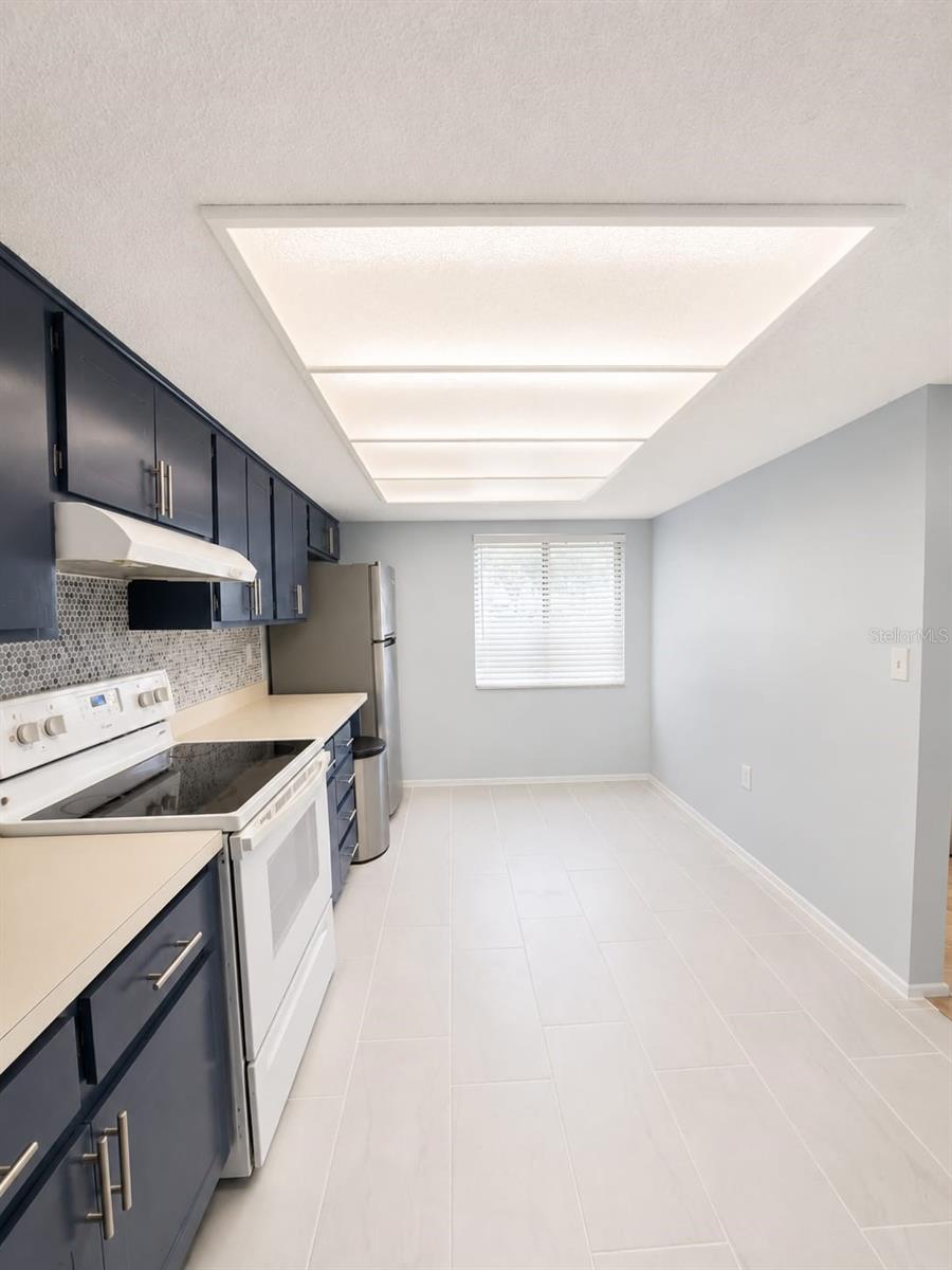 EAST LAKE WOODLANDS CONDO - Residential Lease