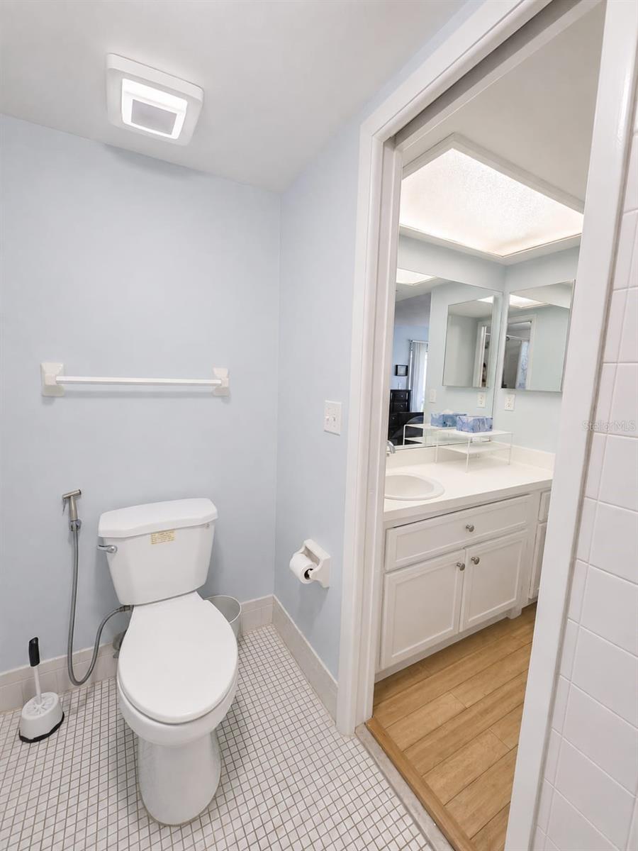 EAST LAKE WOODLANDS CONDO - Residential Lease